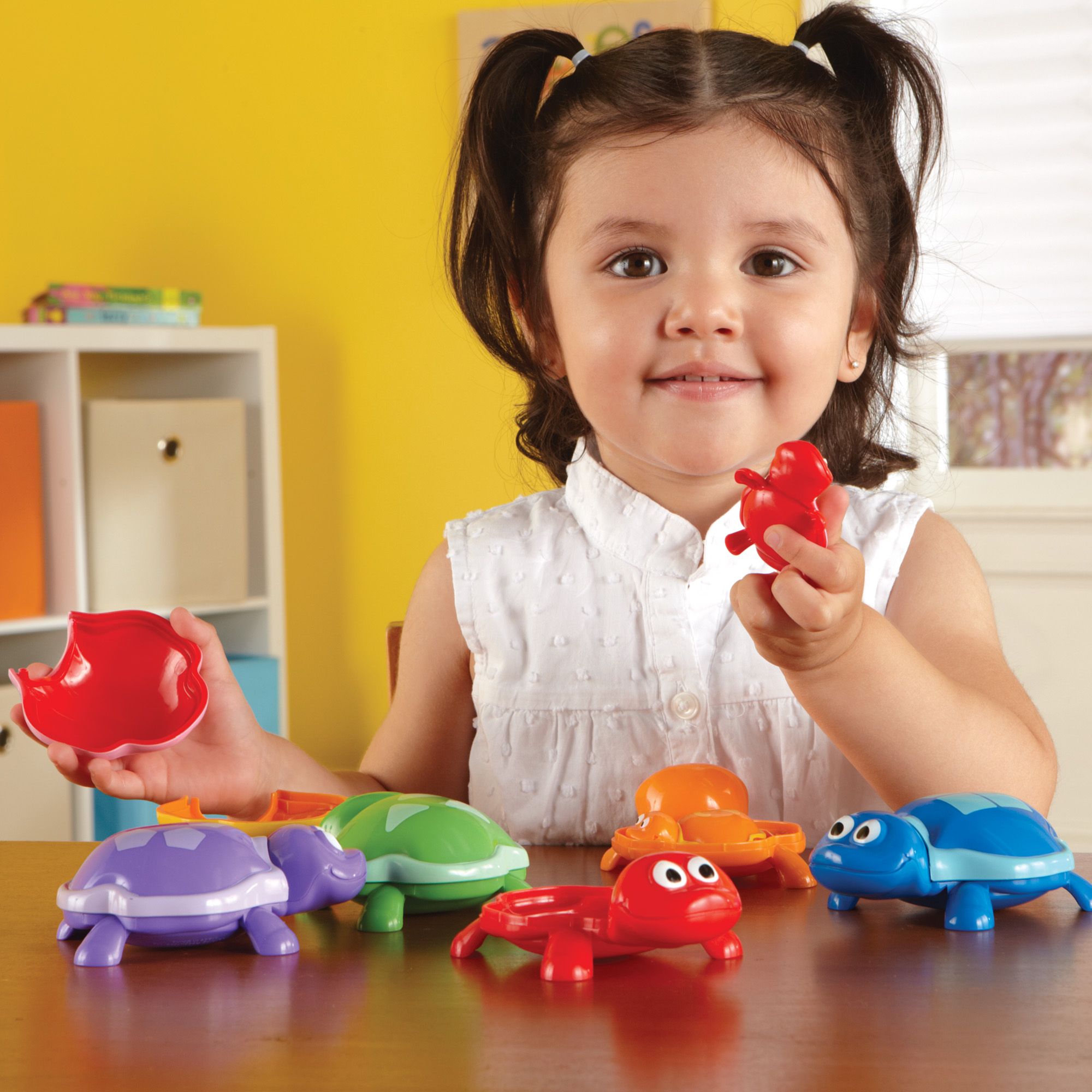 Girl with number turtles - learning resources toys